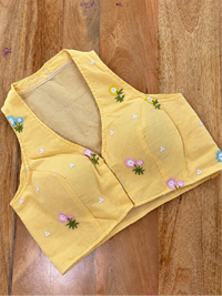 LIGHT YELLOW COTTON BLOUSE