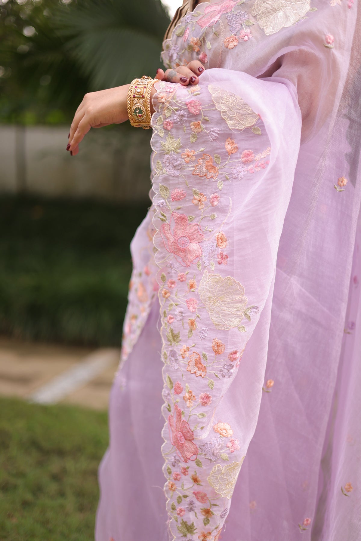 BLUSH AND BLOOM - Lilac purple` comes with blouse piece