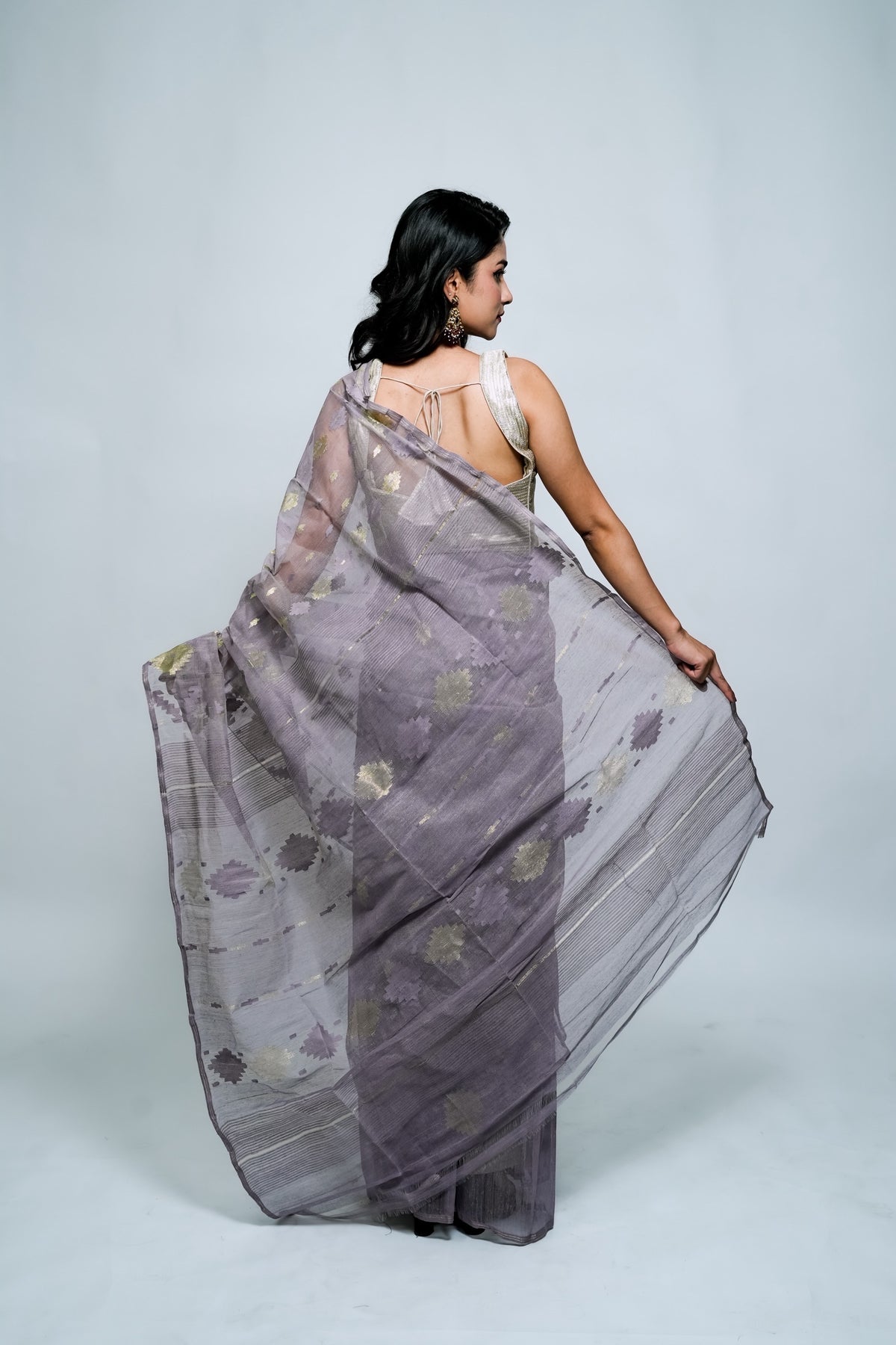 GREY DHAKAI JAMDANI – Authentic Handwoven Cotton Silk Saree