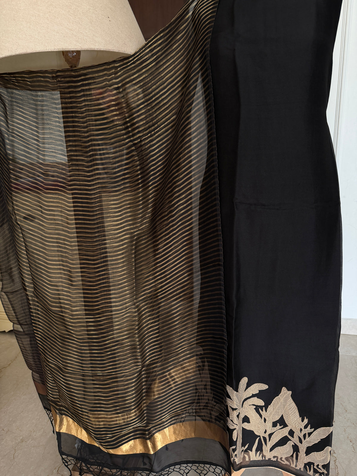 Golden Strip Noir-3 Piece Suit Set