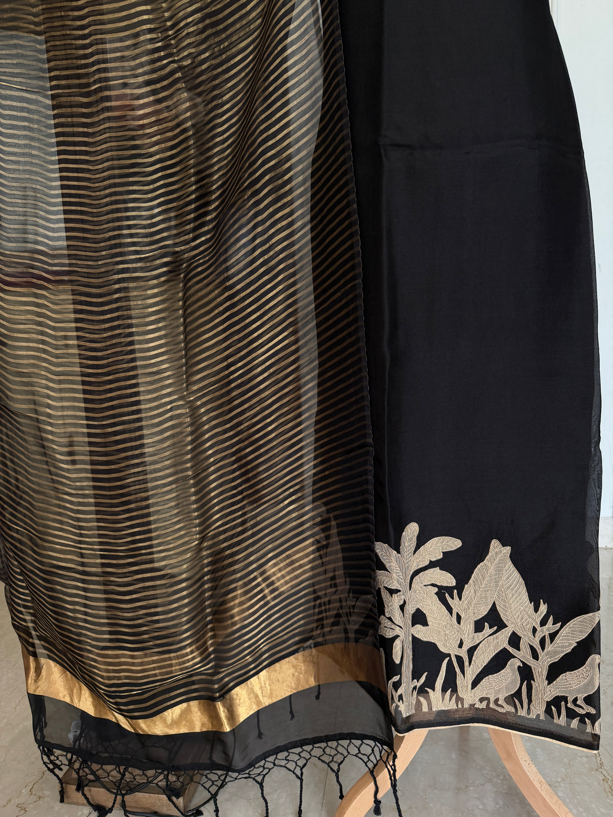 Golden Strip Noir-3 Piece Suit Set