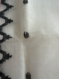 SHADA LAL- White muslin jamdani handwork comes with blouse piece