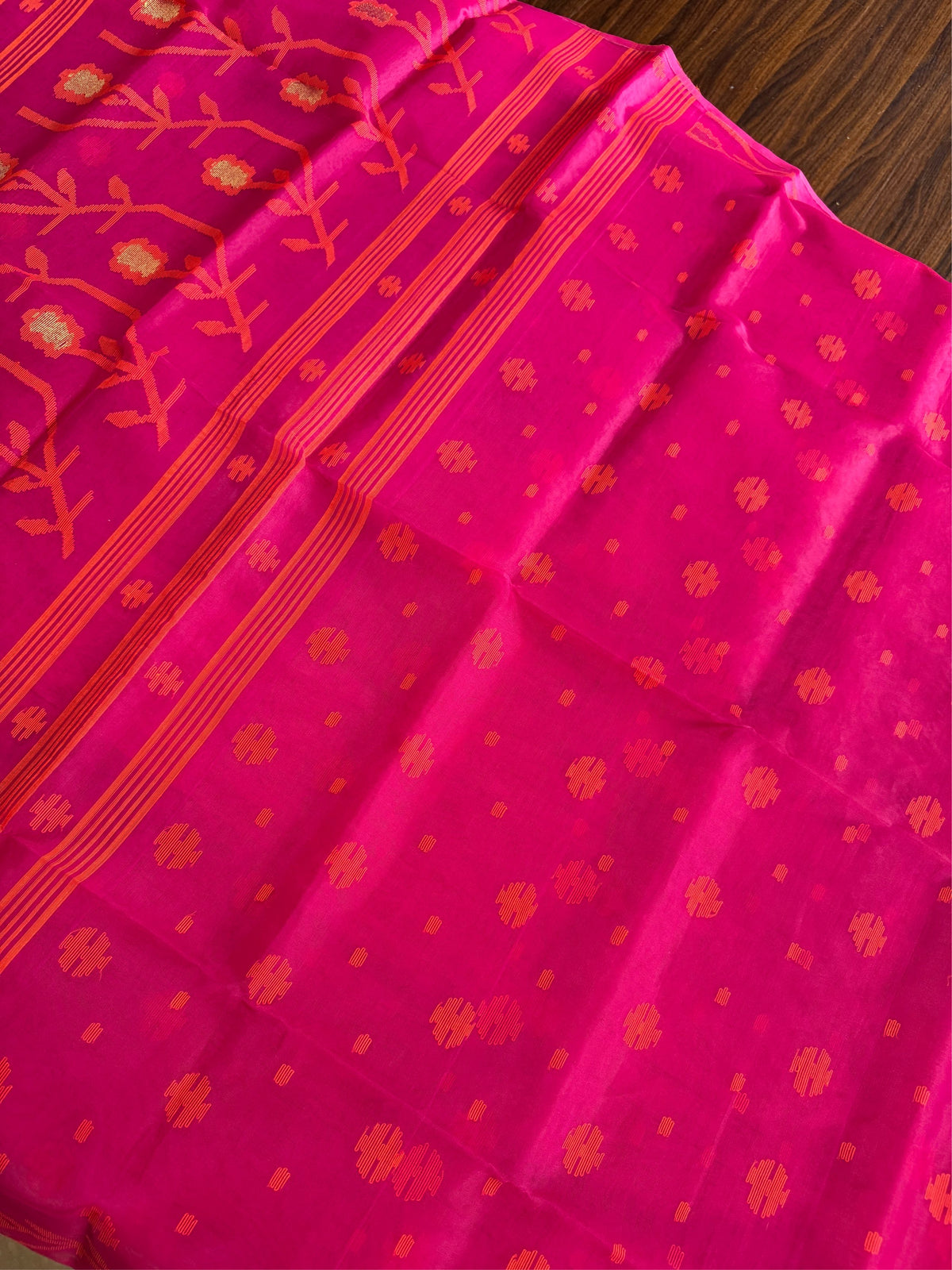 GULABI AABHA - Rani pink muslin jamdani hand weaving comes with blouse piece