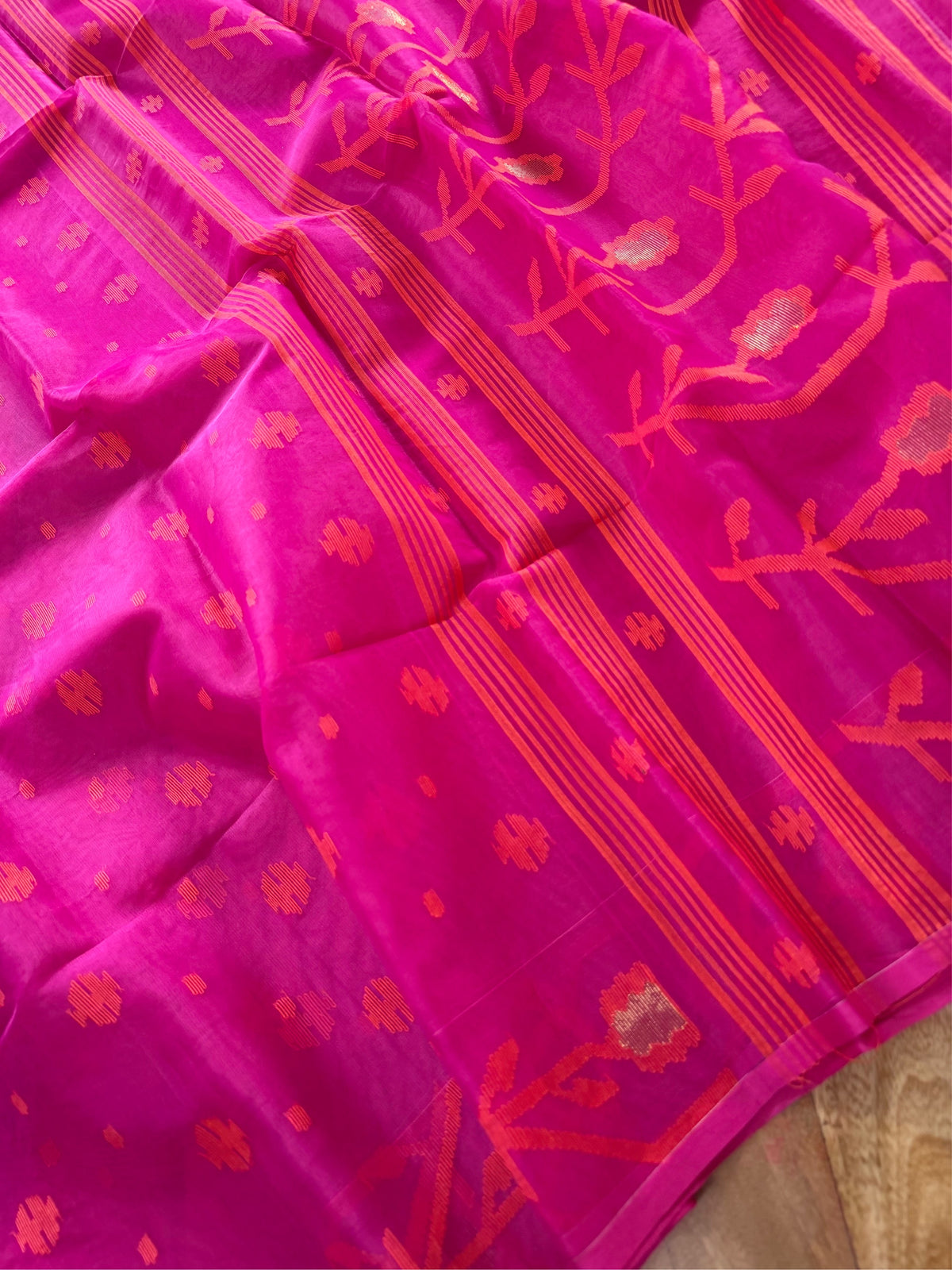 GULABI AABHA - Rani pink muslin jamdani hand weaving comes with blouse piece
