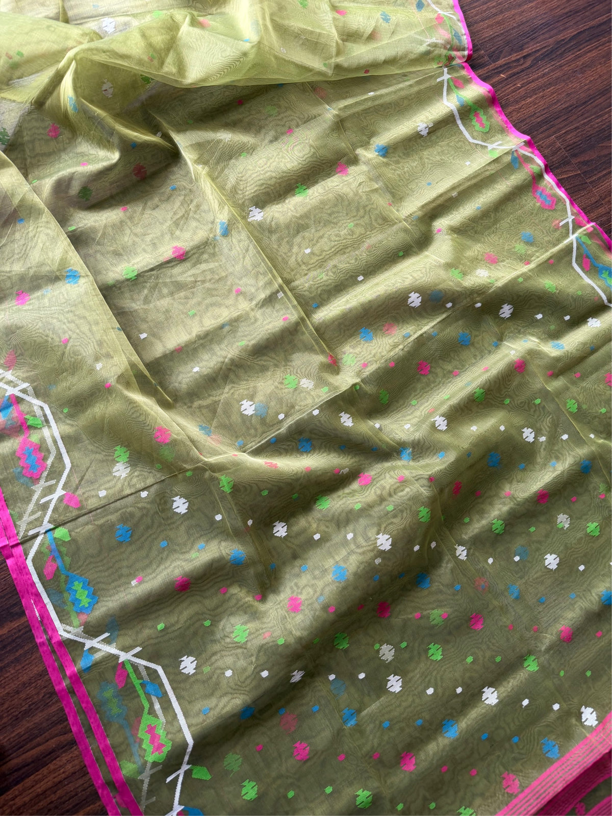 SABUJ BOU -Green muslin jamdani hand weaving