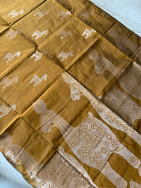 SONAR CHAYYA- Brown cotton silk saree with zari work comes with blouse piece.