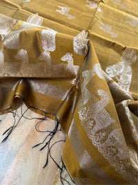 SONAR CHAYYA- Brown cotton silk saree with zari work comes with blouse piece.