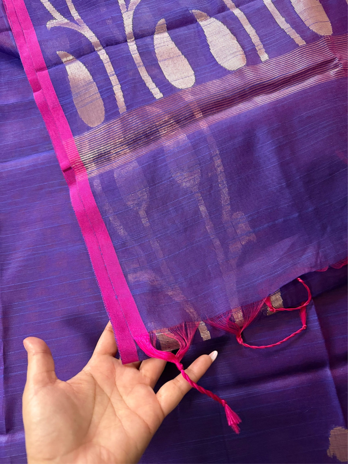 AMBARI UTSAV - Purple cotton silk saree with zari work comes with blouse piece.