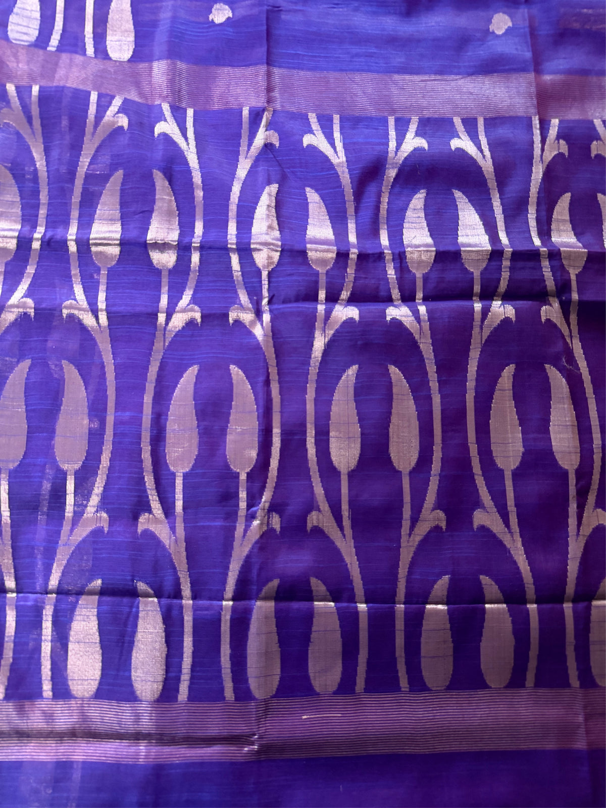 AMBARI UTSAV - Purple cotton silk saree with zari work comes with blouse piece.