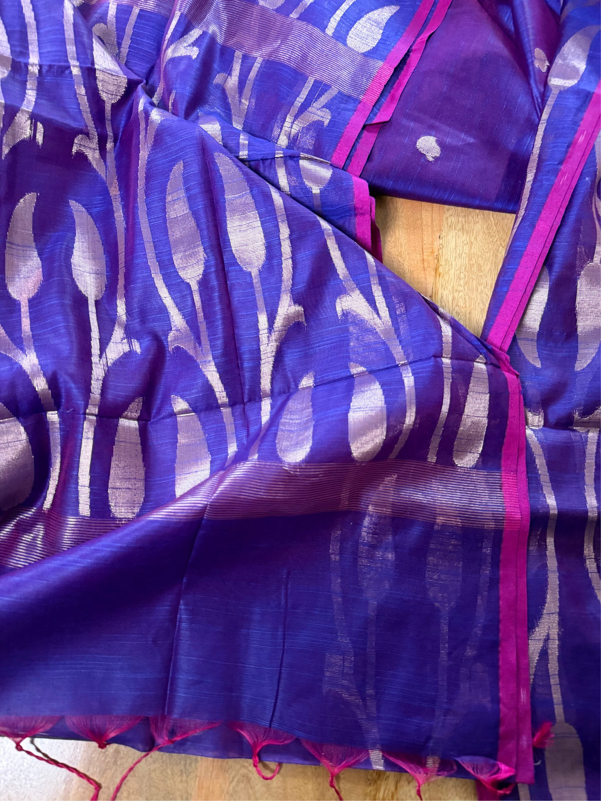 AMBARI UTSAV - Purple cotton silk saree with zari work comes with blouse piece.