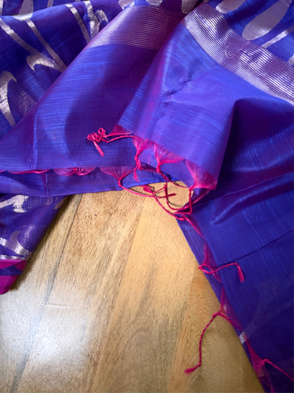 AMBARI UTSAV - Purple cotton silk saree with zari work comes with blouse piece.