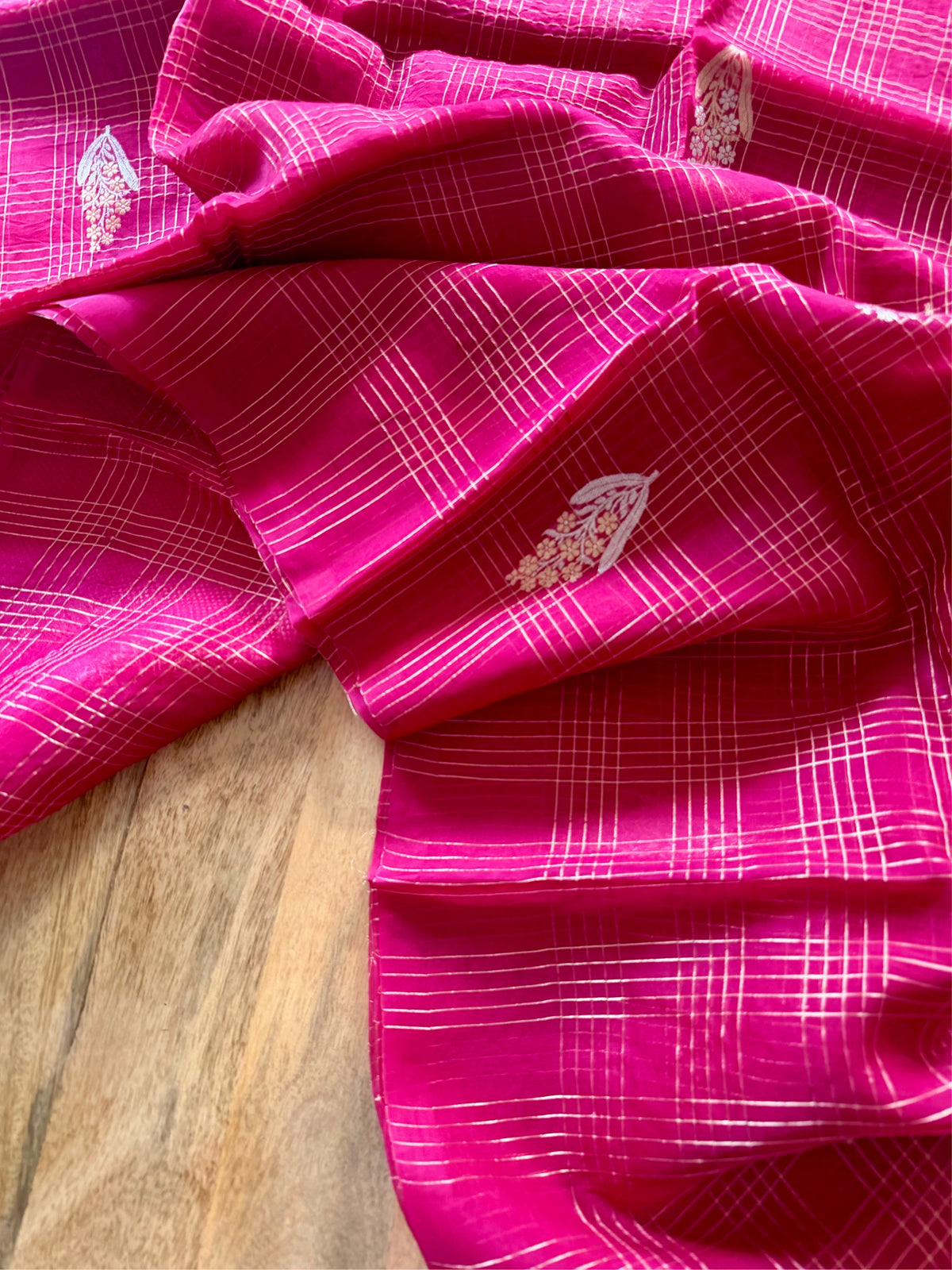 RED CRIMSON ZARI - Deep Red with pink undertone check gold zari work comes with blouse piece