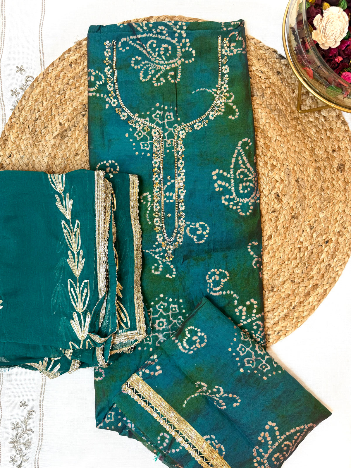 Laal Kali-3 Piece Suit Set