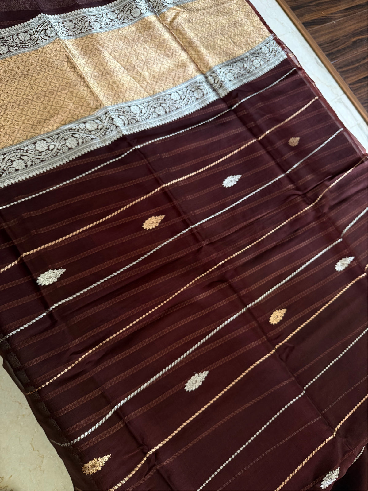 UMBER ZARI - Brown gold zari work comes with blouse piece