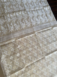SHUVRO - Creamish white cotton jamdani saree comes with blouse piece