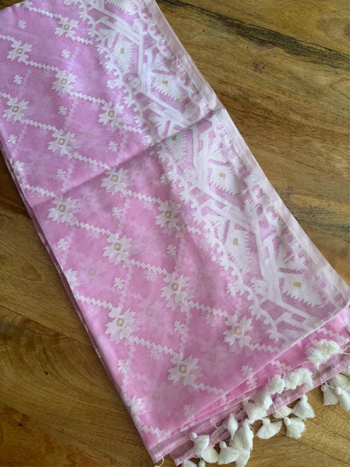 SHAPLA - Pink cotton jamdani saree comes with blouse piece