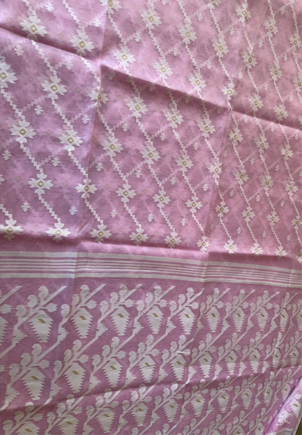 SHAPLA - Pink cotton jamdani saree comes with blouse piece