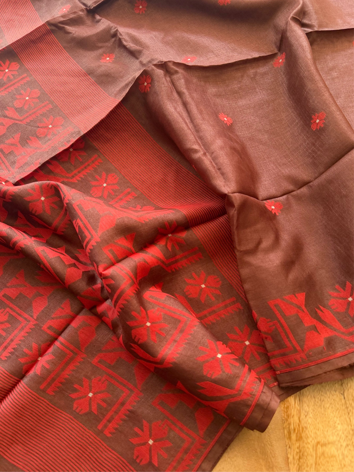 SINDOOR SHEEN - Brown Red tussar saree comes with blouse piece