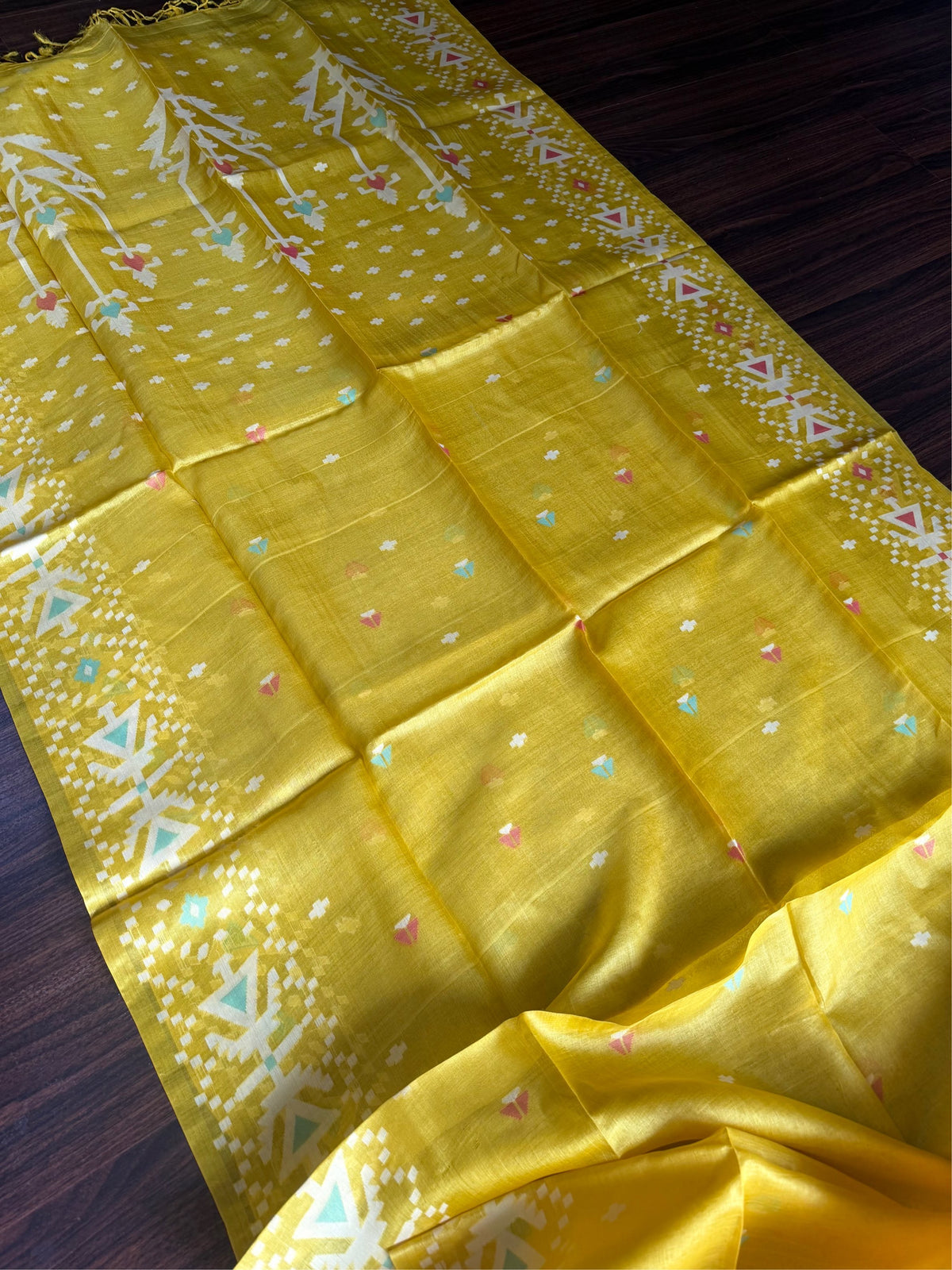 SORSHE - Yellow tussar saree comes with blouse piece