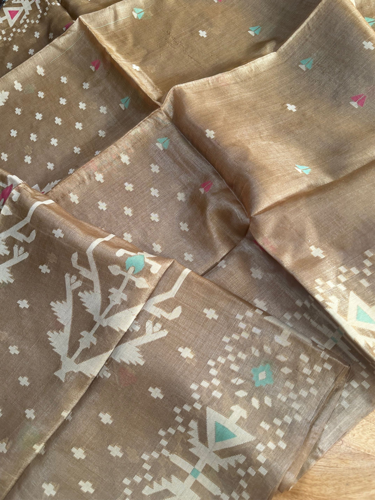 ALPONA - Brown tussar saree comes with blouse piece