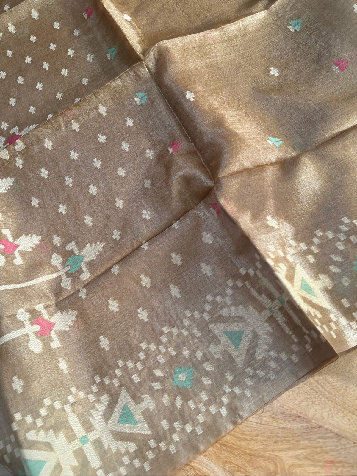 ALPONA - Brown tussar saree comes with blouse piece