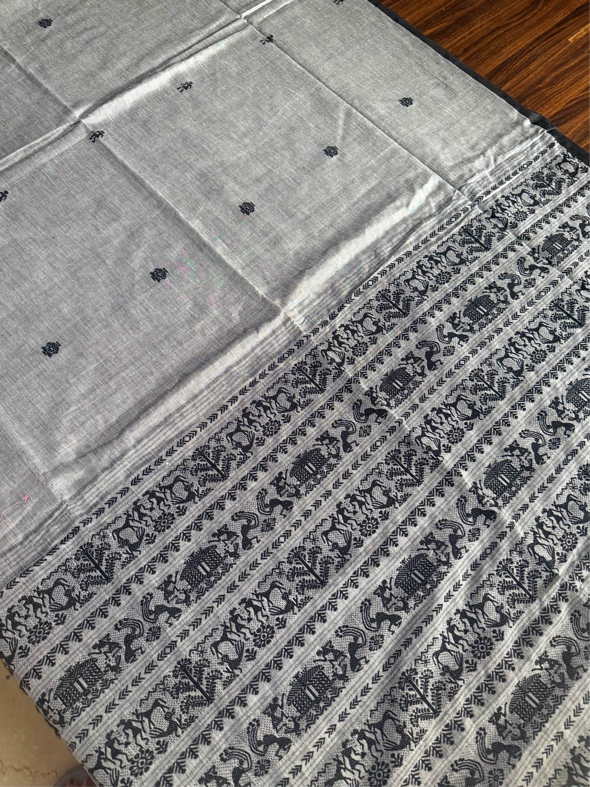SHYAMAL - Grey cotton saree comes with blouse piece