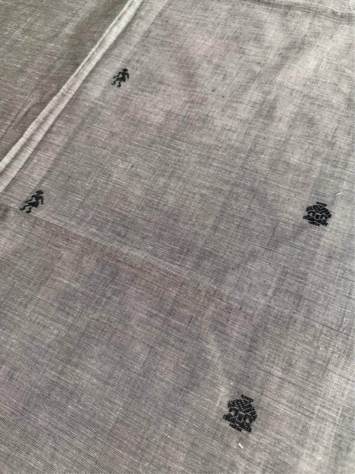 SHYAMAL - Grey cotton saree comes with blouse piece
