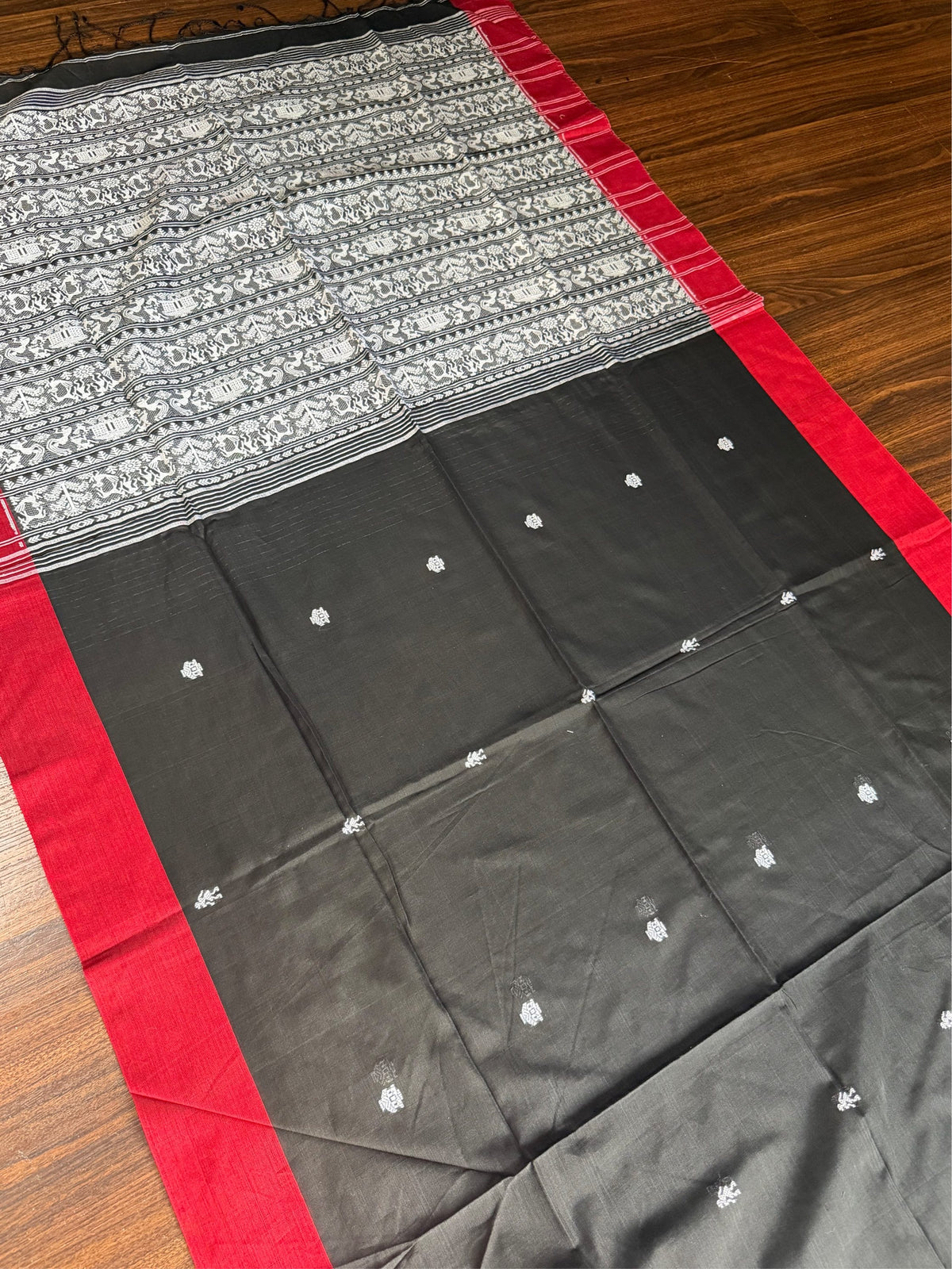 NISHI - Black cotton saree comes with blouse piece