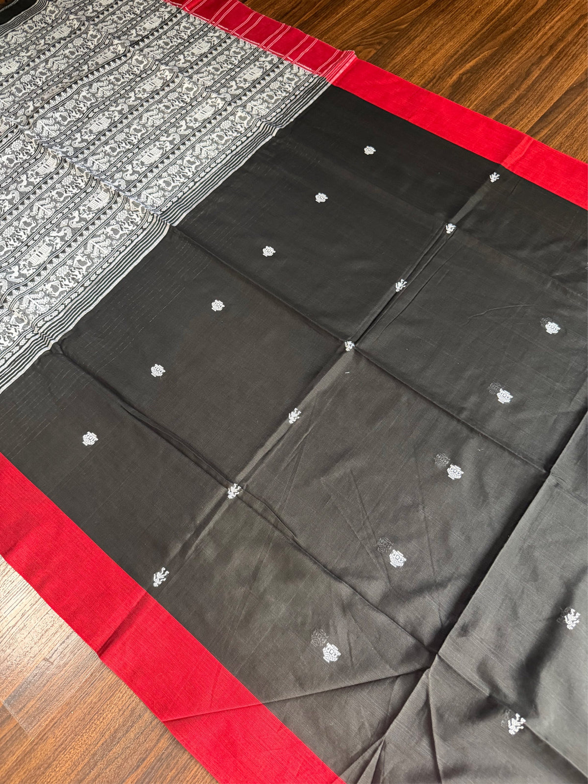 NISHI - Black cotton saree comes with blouse piece